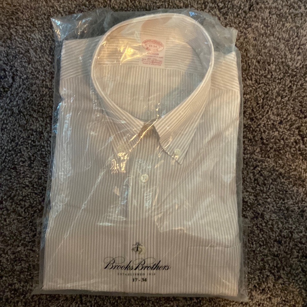 Brand new in packaging men’s Brooks Brothers Madison non-iron shirt